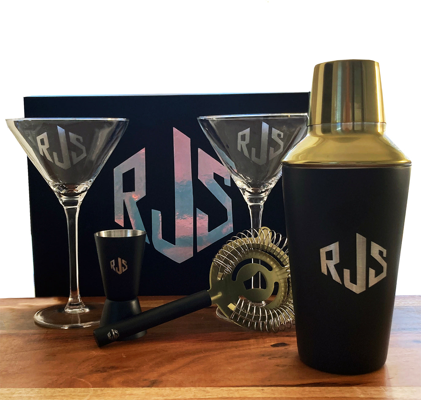 Personalized Cocktail Shaker and Cocktail glass - aartsengravery